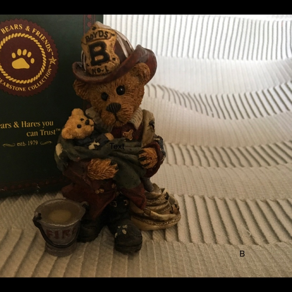 Boyd’s Bears Elliot the Hero